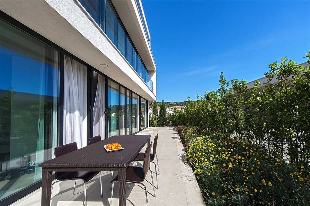 Apartment in Primošten, 80 m to the Sea
