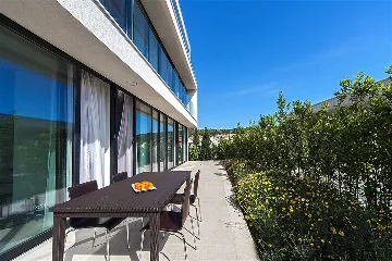 Apartment in Primošten, 80 m to the Sea