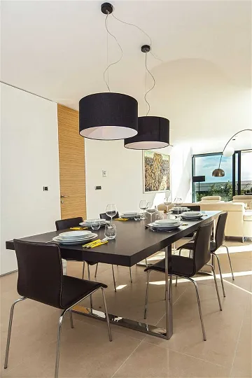 Air-Conditioned 2-Bedroom Apartment in Primošten