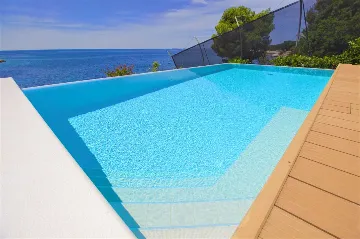 Villa in Primošten near the sea with outdoor pool