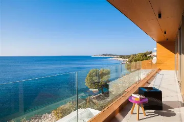 Villa in Primošten near the sea with outdoor pool