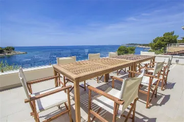 Villa in Primošten near the sea with outdoor pool