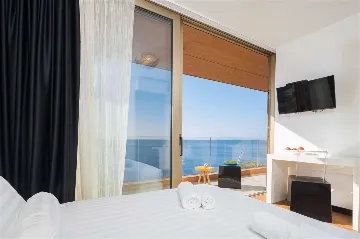 Villa in Primošten near the sea with outdoor pool