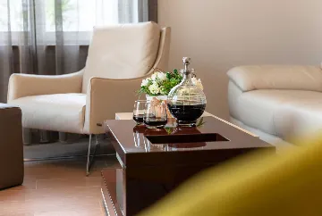 4-Bedroom Villa with Heated Pool in Splitska