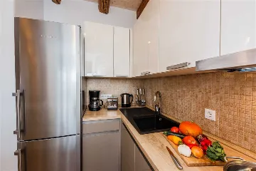 Stone Villa for 4–5 Guests in Supetar (Mirca)