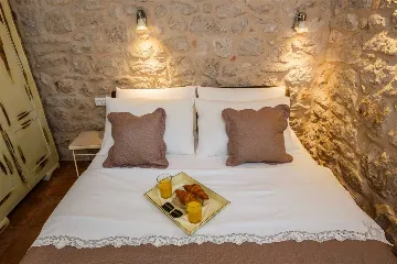 Stone Villa for 4–5 Guests in Supetar (Mirca)