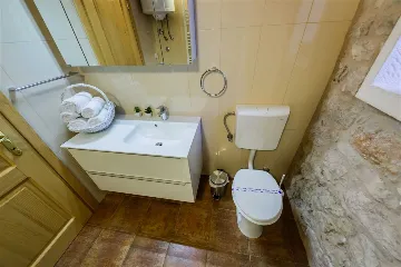 Stone Villa for 4–5 Guests in Supetar (Mirca)