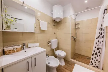 Stone Villa for 4–5 Guests in Supetar (Mirca)