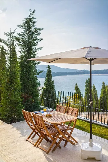 2-Bedroom Apartment in Primošten for 4 Guests