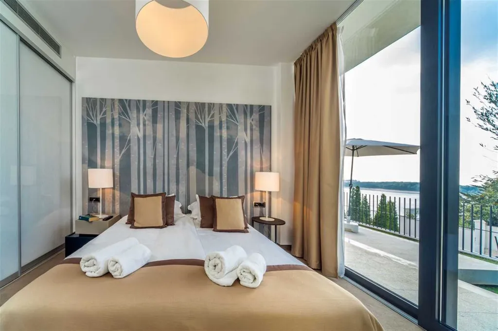 2-Bedroom Apartment in Primošten for 4 Guests