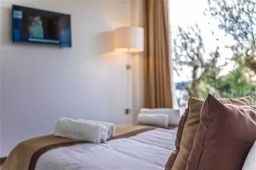 Air-Conditioned Apartment in Primošten for 4