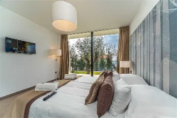 Air-Conditioned Apartment in Primošten for 4