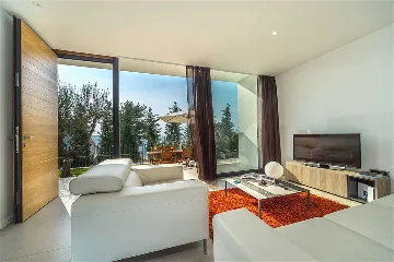 Air-Conditioned Apartment in Primošten for 4