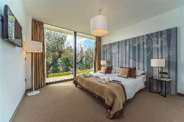 Air-Conditioned Apartment in Primošten for 4