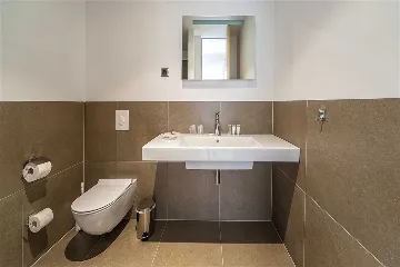 Air-Conditioned Apartment in Primošten for 4