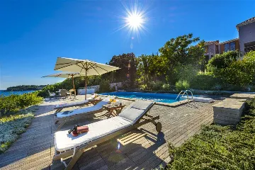 Villa with Outdoor Pool & Private Beach in Koločep
