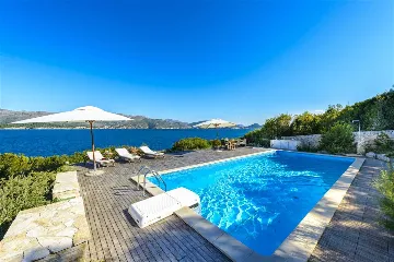 Villa with Outdoor Pool & Private Beach in Koločep