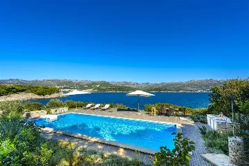 Villa with Outdoor Pool & Private Beach in Koločep