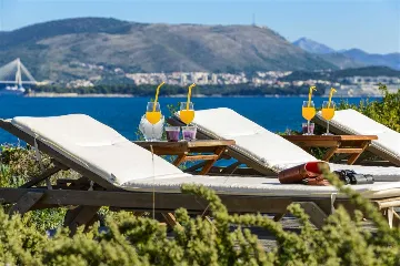 Villa with Outdoor Pool & Private Beach in Koločep