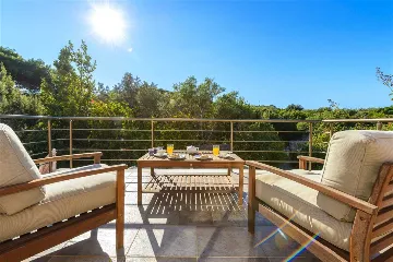 Villa with Outdoor Pool & Private Beach in Koločep