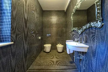 Villa with Outdoor Pool & Private Beach in Koločep