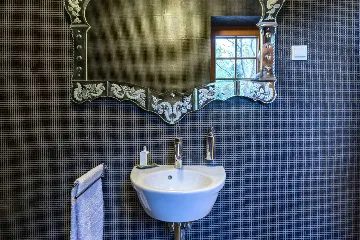 Villa with Outdoor Pool & Private Beach in Koločep