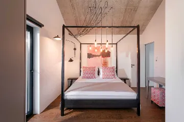 4-Bedroom Villa in Sutivan with Heated Pool