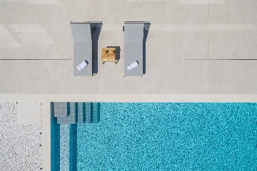 Seget Donji Villa for 10 with Heated Infinity Pool