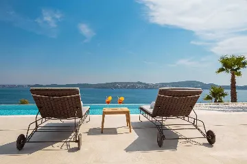 Seget Donji Villa for 10 with Heated Infinity Pool