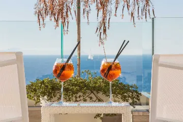 Primošten Villa for 14 Guests with Heated Pool