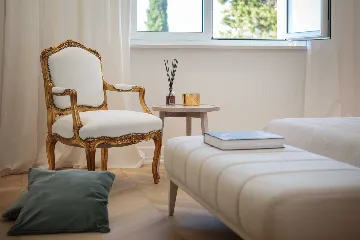 Primošten Villa for 14 Guests with Heated Pool