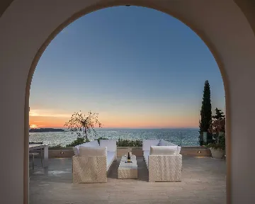 Primošten Villa for 14 Guests with Heated Pool