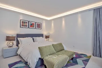 Villa in Milna for 10 Guests with Heated Pool