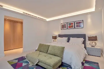 Villa in Milna for 10 Guests with Heated Pool