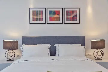 Villa in Milna for 10 Guests with Heated Pool