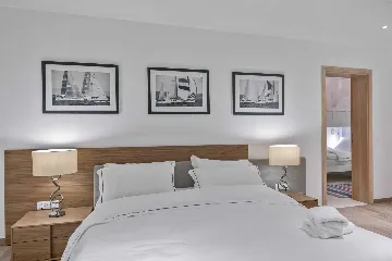 Villa in Milna for 10 Guests with Heated Pool