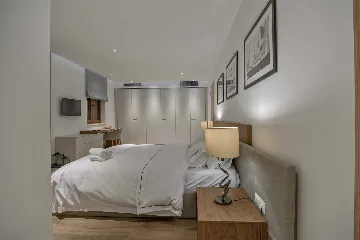 Villa in Milna for 10 Guests with Heated Pool