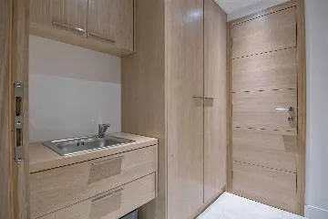 Villa in Milna for 10 Guests with Heated Pool