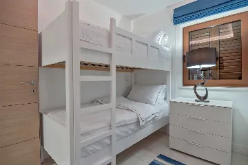 Villa in Milna for 10 Guests with Heated Pool