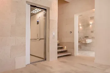 Sumartin 6-Bedroom Villa for Up to 12 Guests