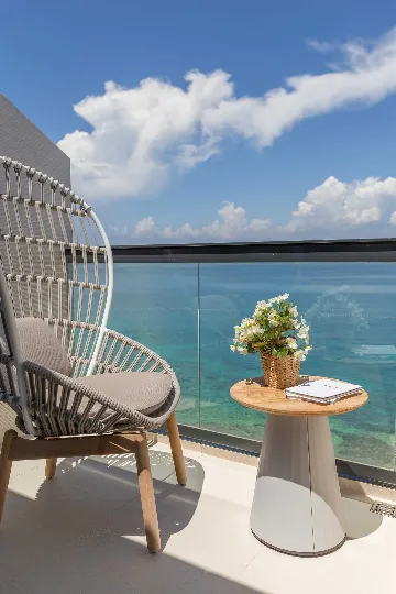 3-Bedroom Villa in Sutivan with Heated Pool