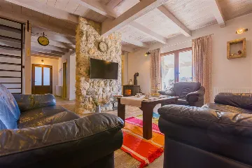 3-Bedroom Villa in Vrgorac with Heated Pool