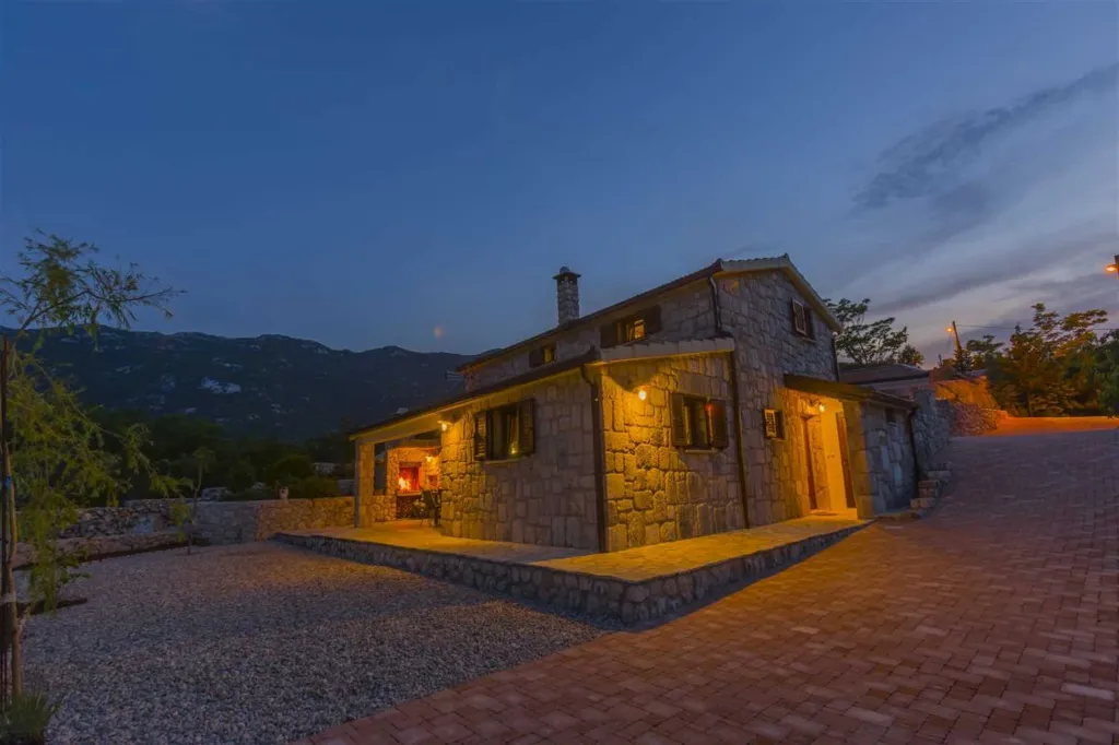 3-Bedroom Villa in Vrgorac with Heated Pool
