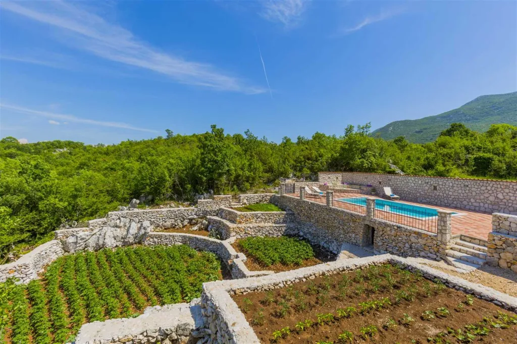 3-Bedroom Villa in Vrgorac with Heated Pool