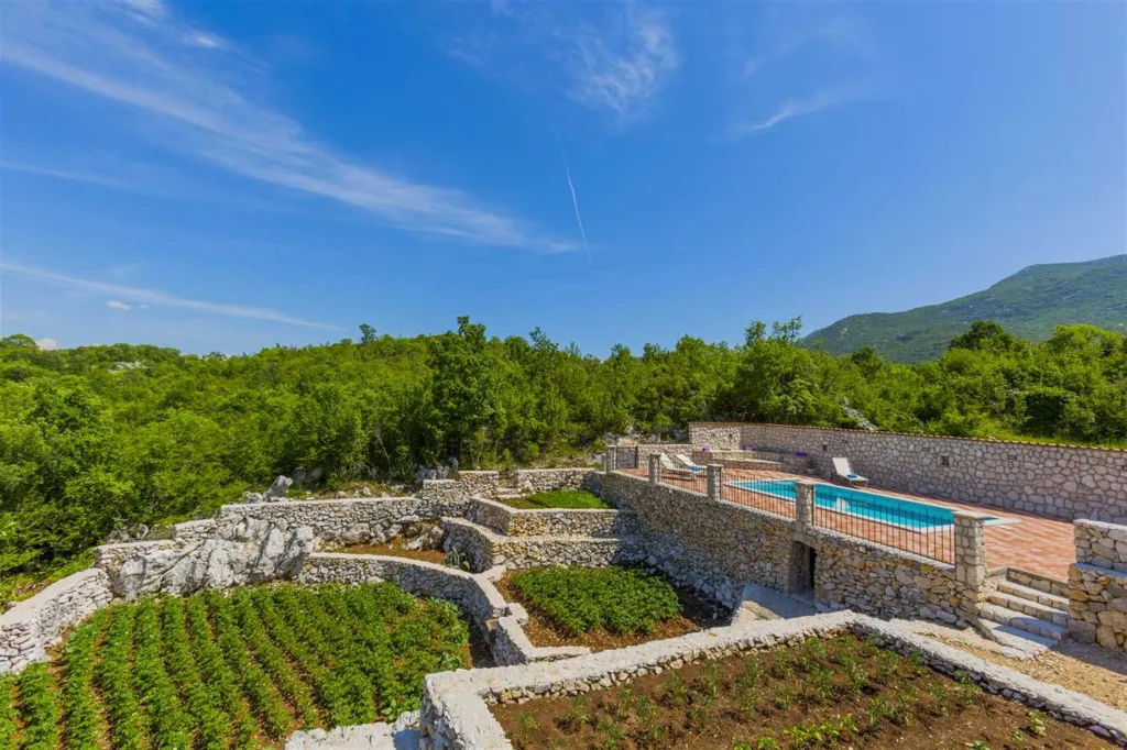 3-Bedroom Villa in Vrgorac with Heated Pool