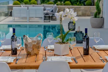 Korčula Seafront Villa for 8 with Infinity Pool