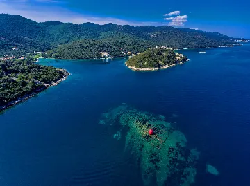 Korčula Seafront Villa for 8 with Infinity Pool