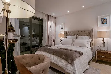 Korčula Seafront Villa for 8 with Infinity Pool