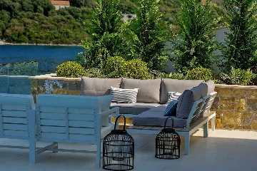 Korčula Seafront Villa for 8 with Infinity Pool