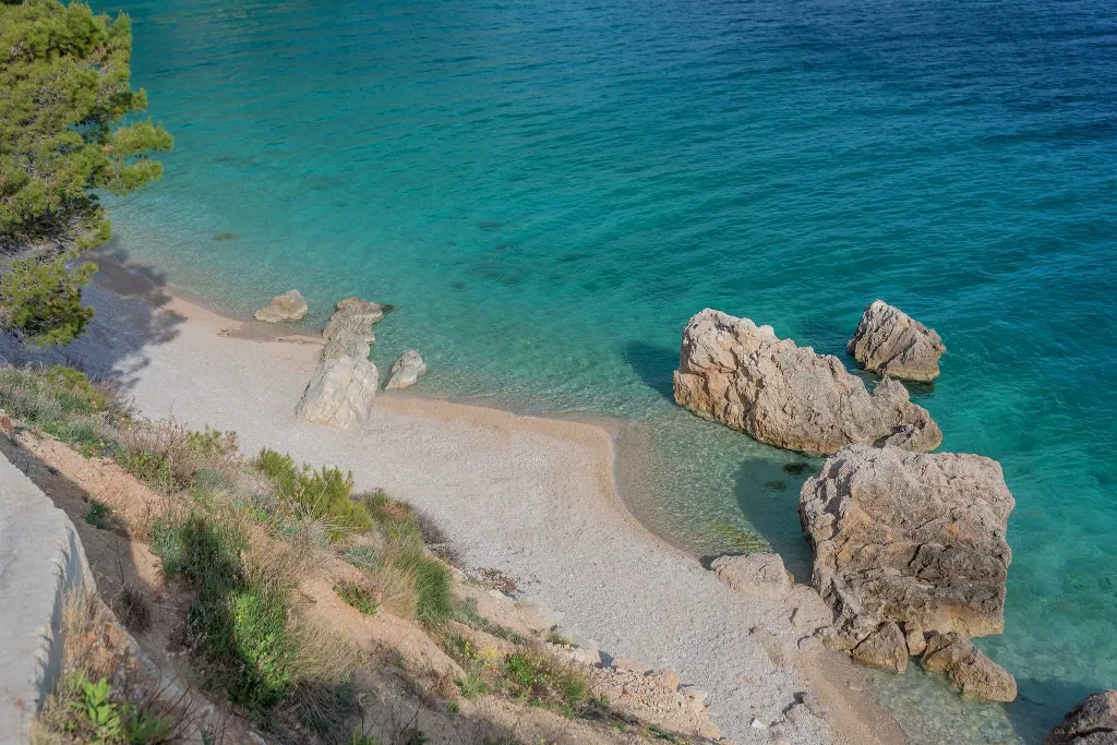 Villa with Heated Outdoor Pool in Mimice (6+2)